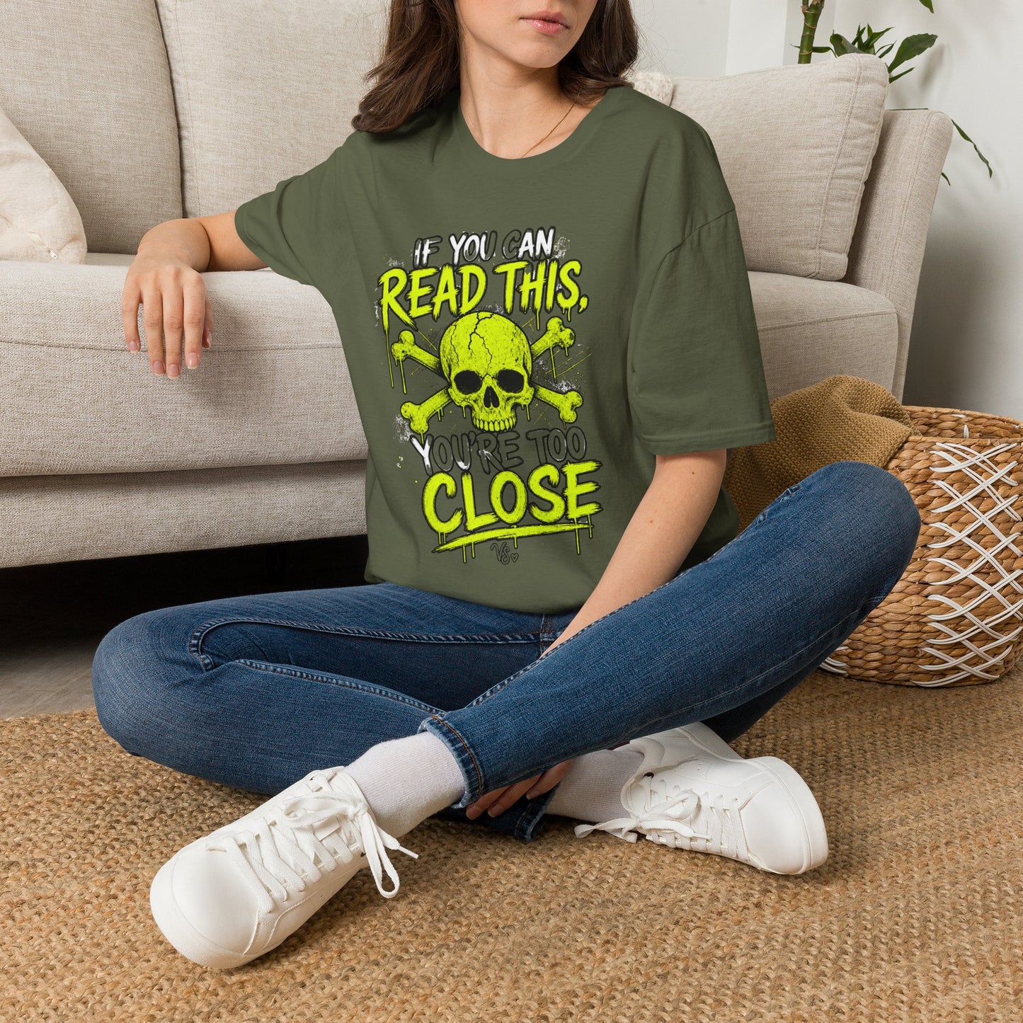 Skull 'If You Can Read This You're Too Close' T-Shirt